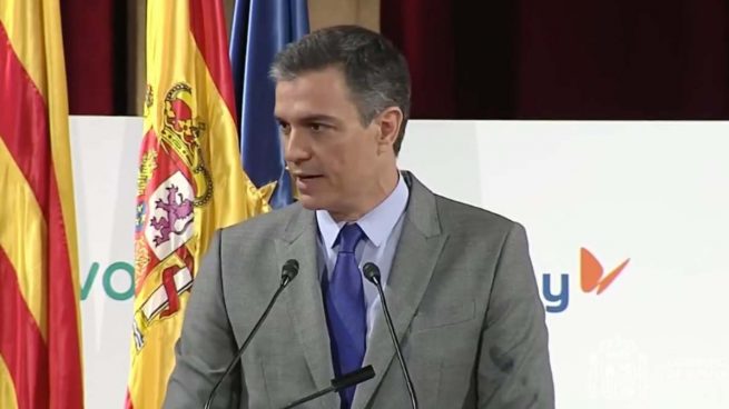 Sánchez regula un mecanismo para subir aún más las pensiones cada cinco años pese al déficit