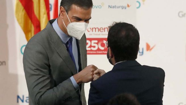 Sánchez ordena a sus ministros acelerar los traspasos a Cataluña para evitar un otoño caliente