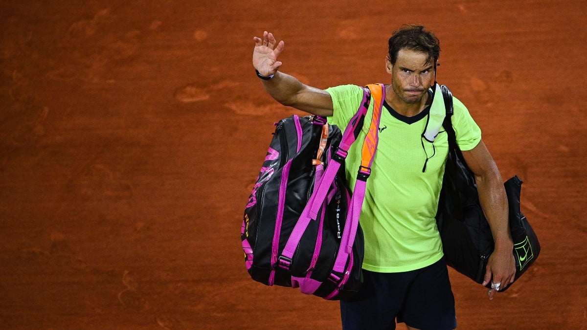 Nadal se despide del público de Roland Garros. (AFP)