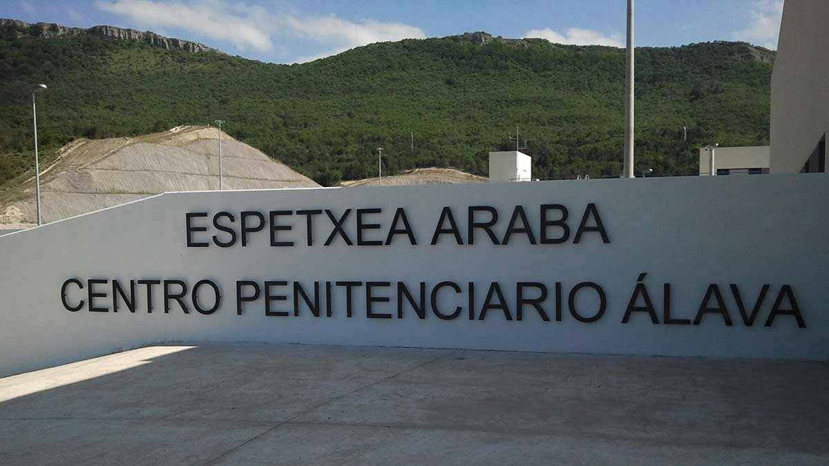 Parlamentarios vascos visitarán este viernes Zaballa para conocer su modelo penitenciario