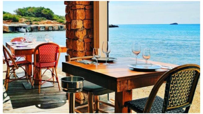 De Ibiza a Formentera: sus 5 mejores beach clubs y restaurantes de playa de este verano 2021
