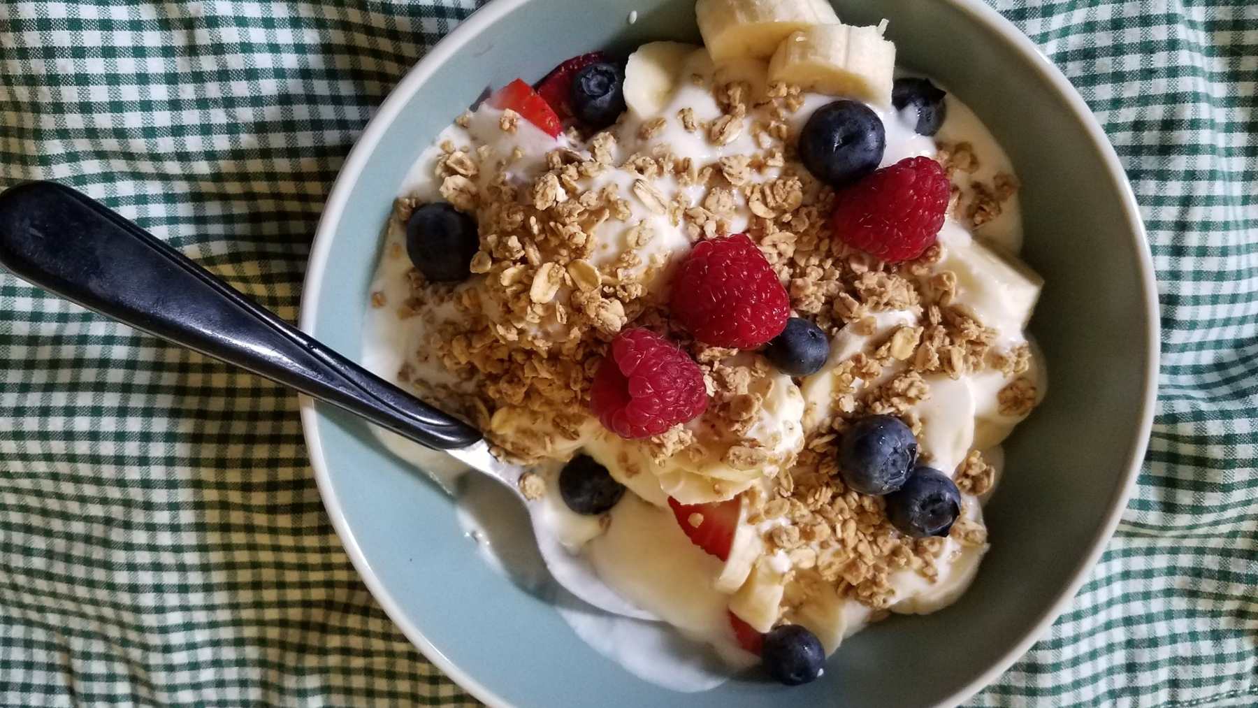 Desayuno de alforfón y kéfir