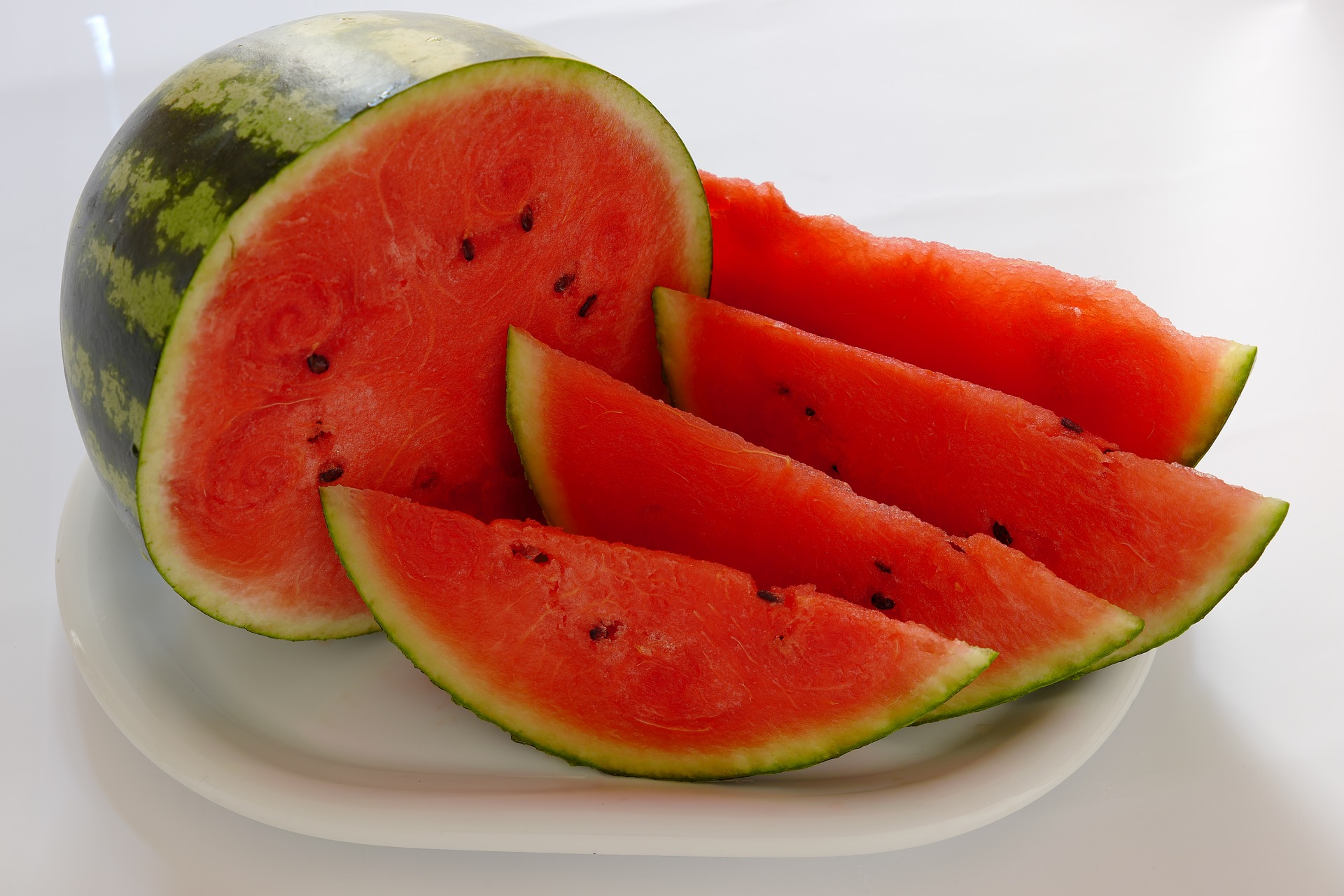 Te descubrimos las propiedades, beneficios y características de la fruta del verano