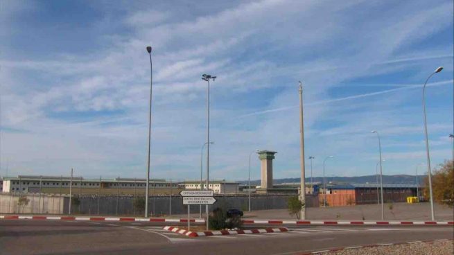 A prisión un varón marroquí con antecedentes tras apuñalar por la espalda a su mujer, de Córdoba