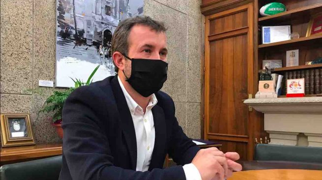 El alcalde socialista de Jaén firma el cese de los tres ediles de Cs sublevados a Arrimadas
