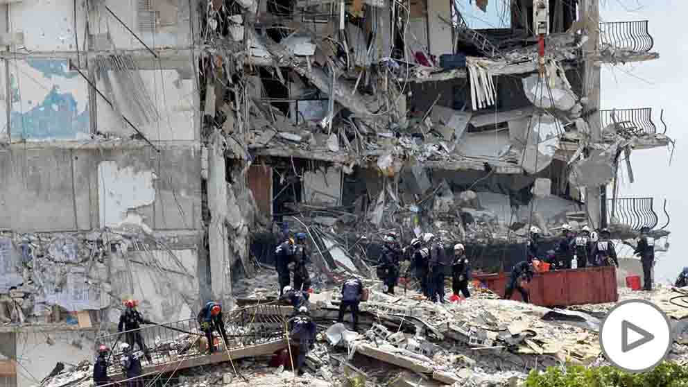 Al menos nueve muertos y 156 desaparecidos tras el derrumbe de un ...