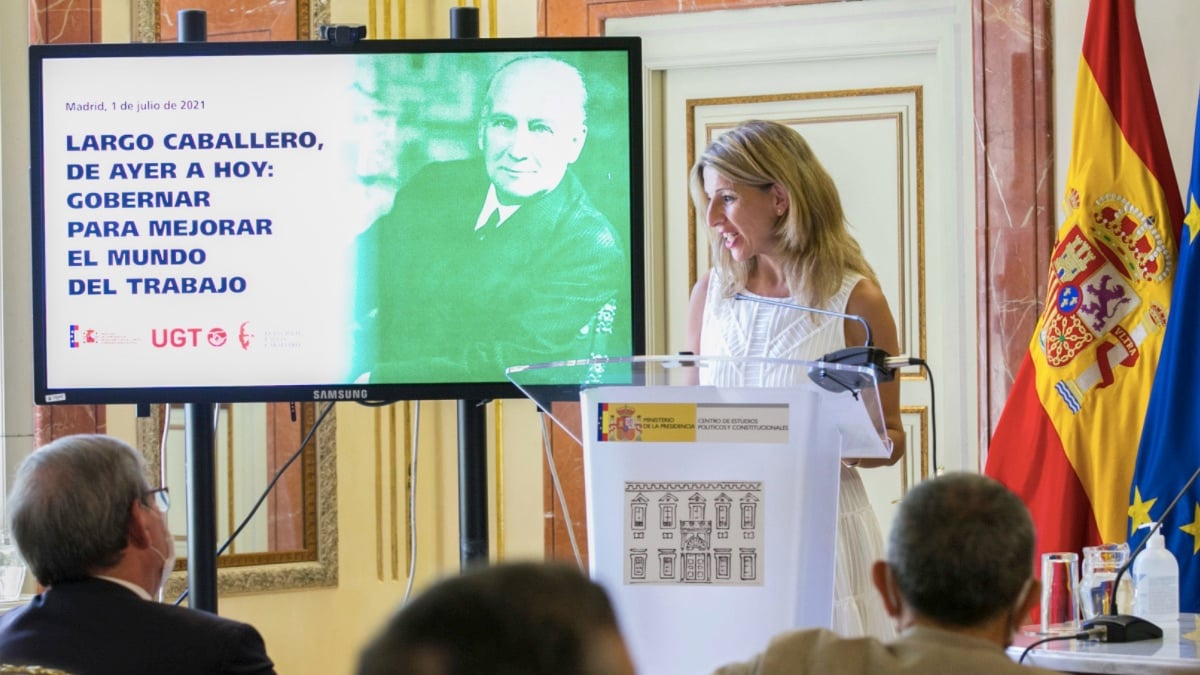 Yolanda Díaz en el acto de memoria a Largo Caballero. (Foto: Gobierno)