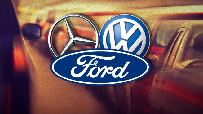 Ford se une a Volkswagen y Mercedes: miles de coches parados en la fábrica por falta de semiconductores