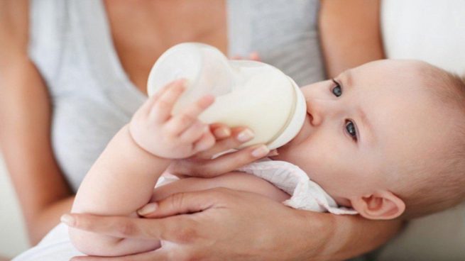 cambiar la leche bebé