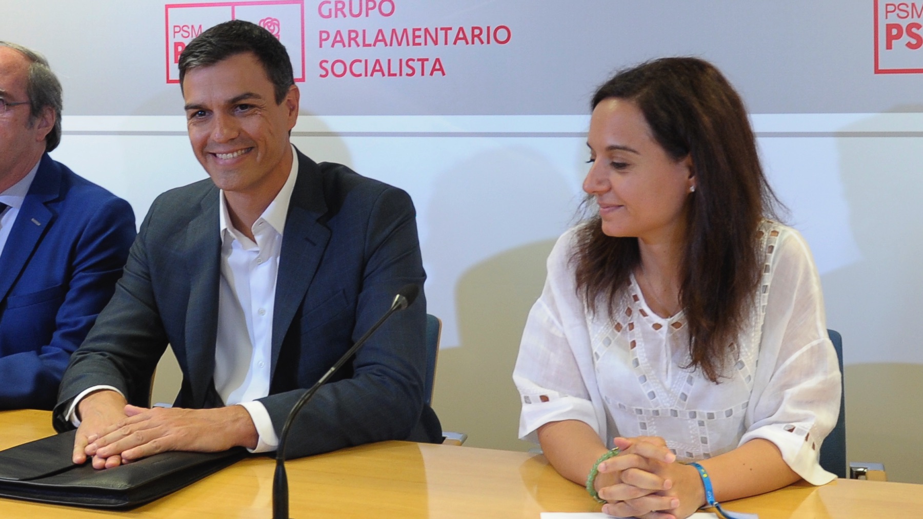 Pedro Sánchez y Sara Hernández en imagen de archivo. (Foto: PSOE)