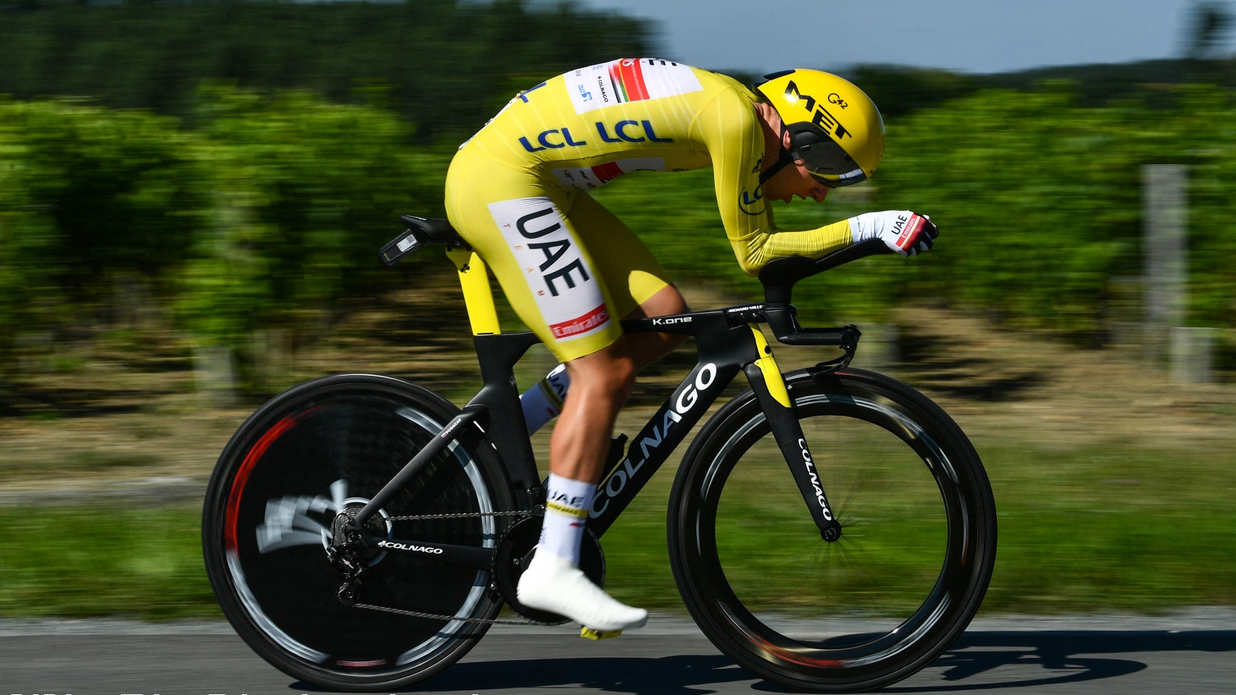 Tadej Pogacar durante la contrarreloj de la etapa 20 del Tour de Francia 2021. (AFP)