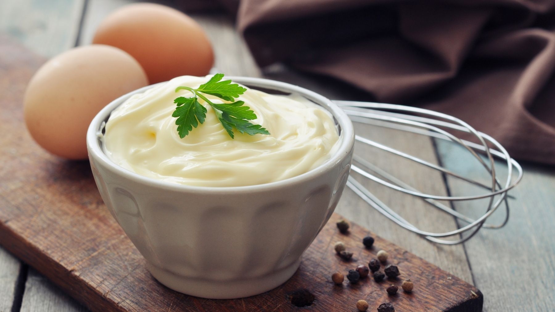 Receta de mayonesa light a base de huevo duro