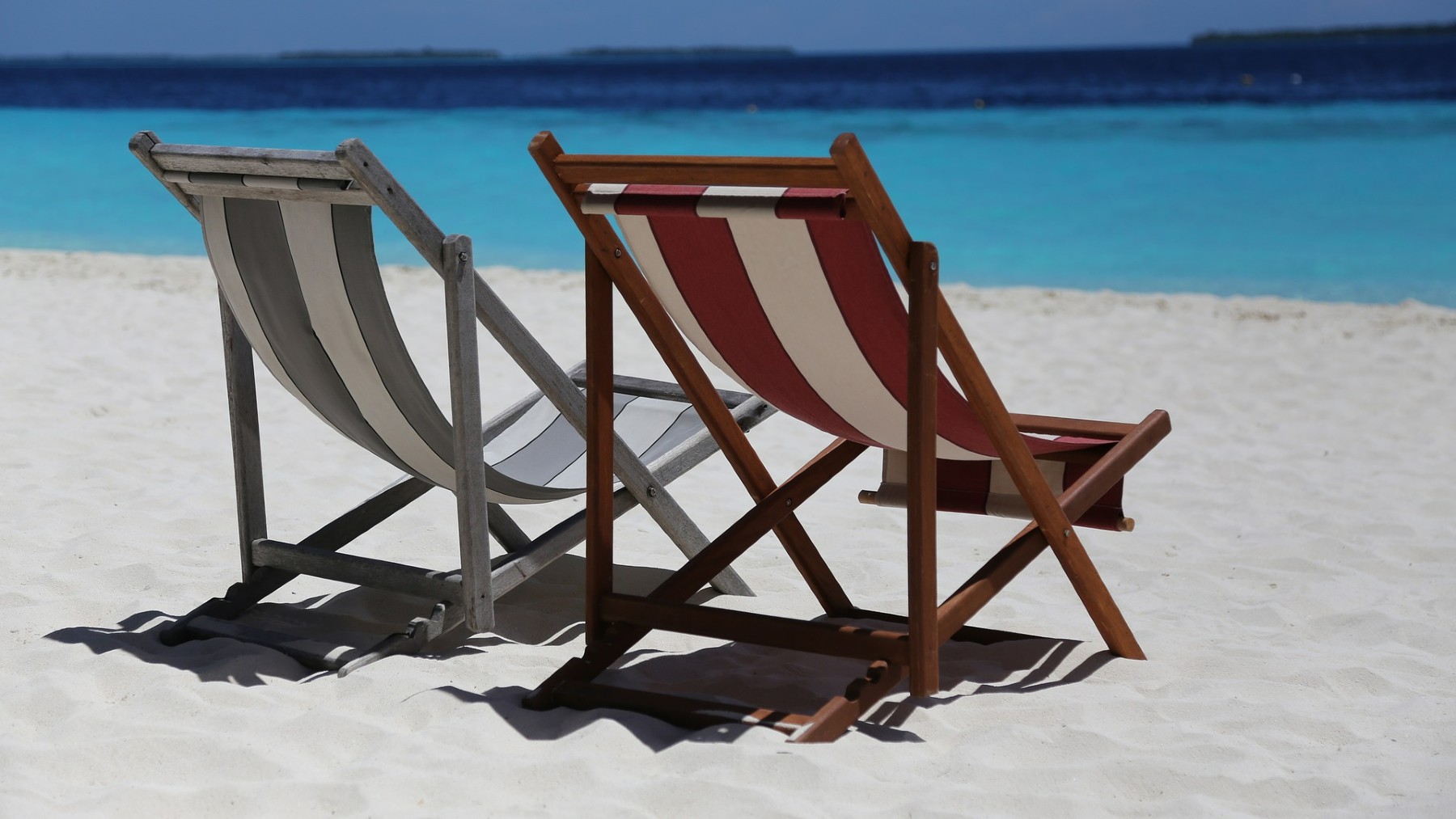 Tumbonas y sillas para la playa