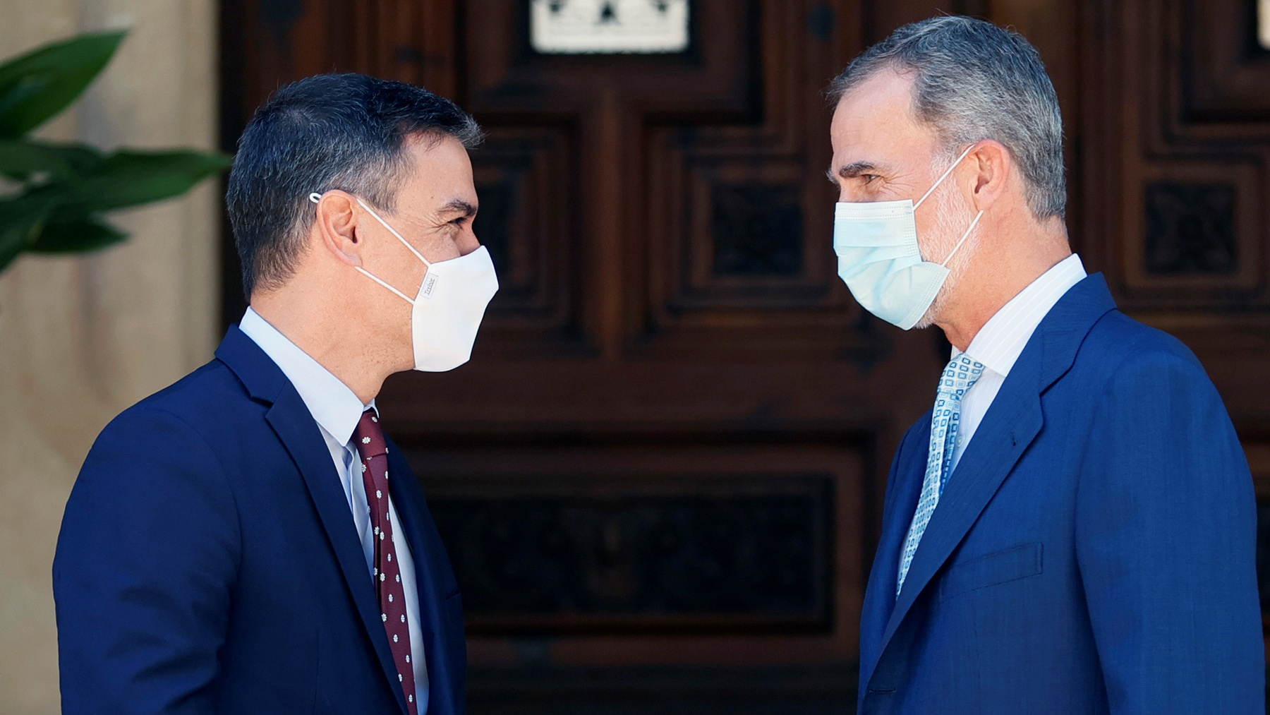 Pedro Sánchez y Felipe VI.