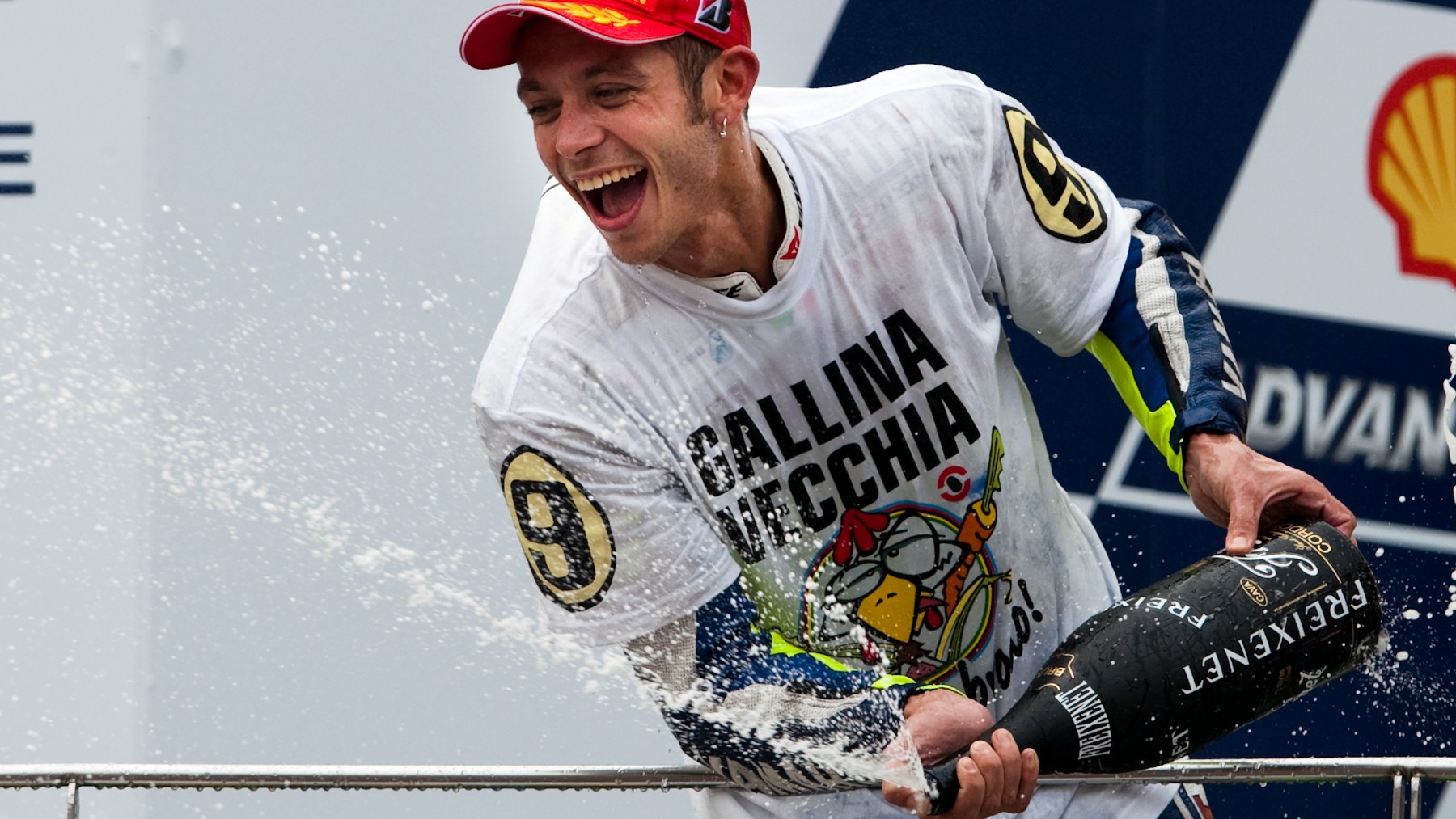 Valentino Rossi celebra su último título en MotoGP. (Getty)