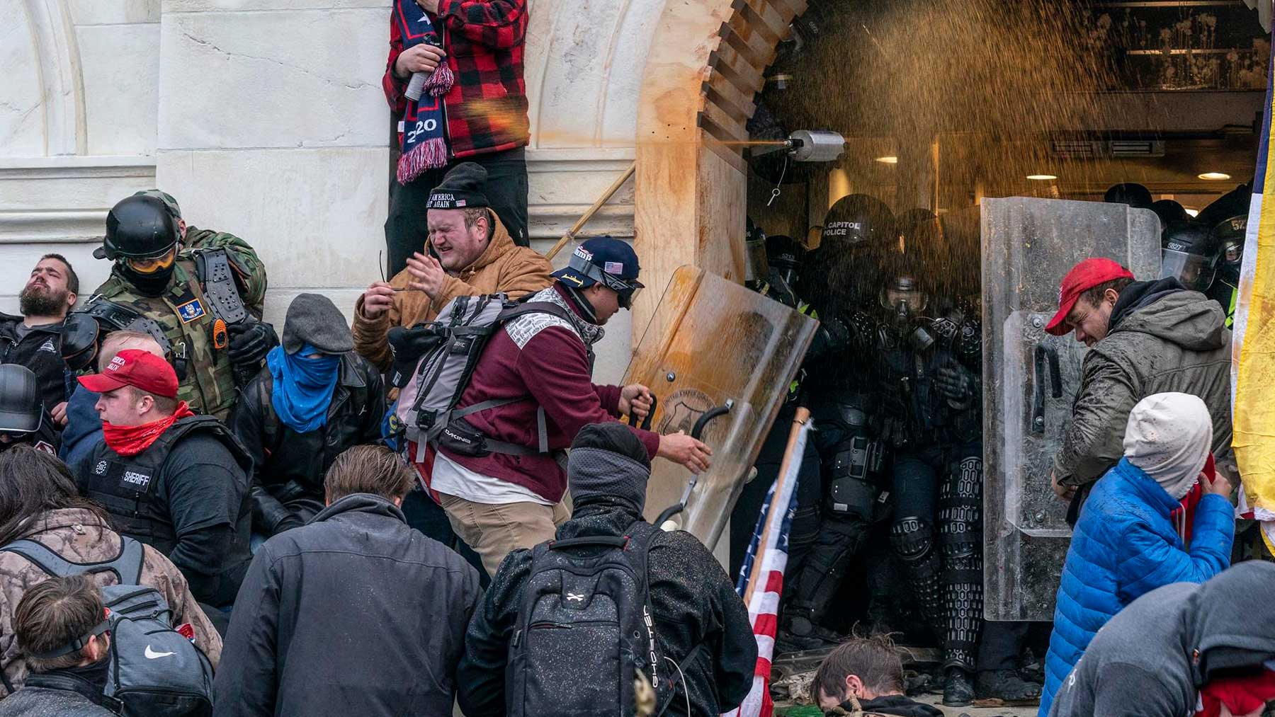 Varias de las personas que participaron en el asalto al capitolio el 6 de enero de 2020. Foto: EP