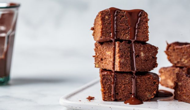 Pastel de chocolate vegano sin harina, la receta que no podrás dejar de cocinar