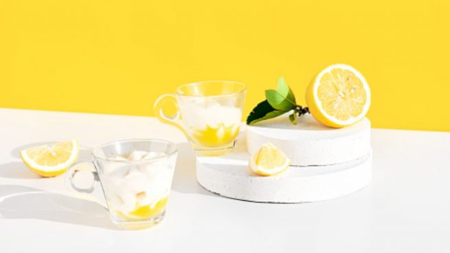 Mousse de limón, 5 recetas para crear el postre más deseado y refrescante del mundo