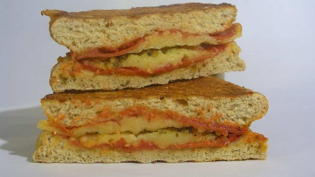 Pan con tomate