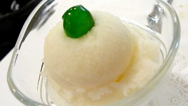 Helado de vino blanco