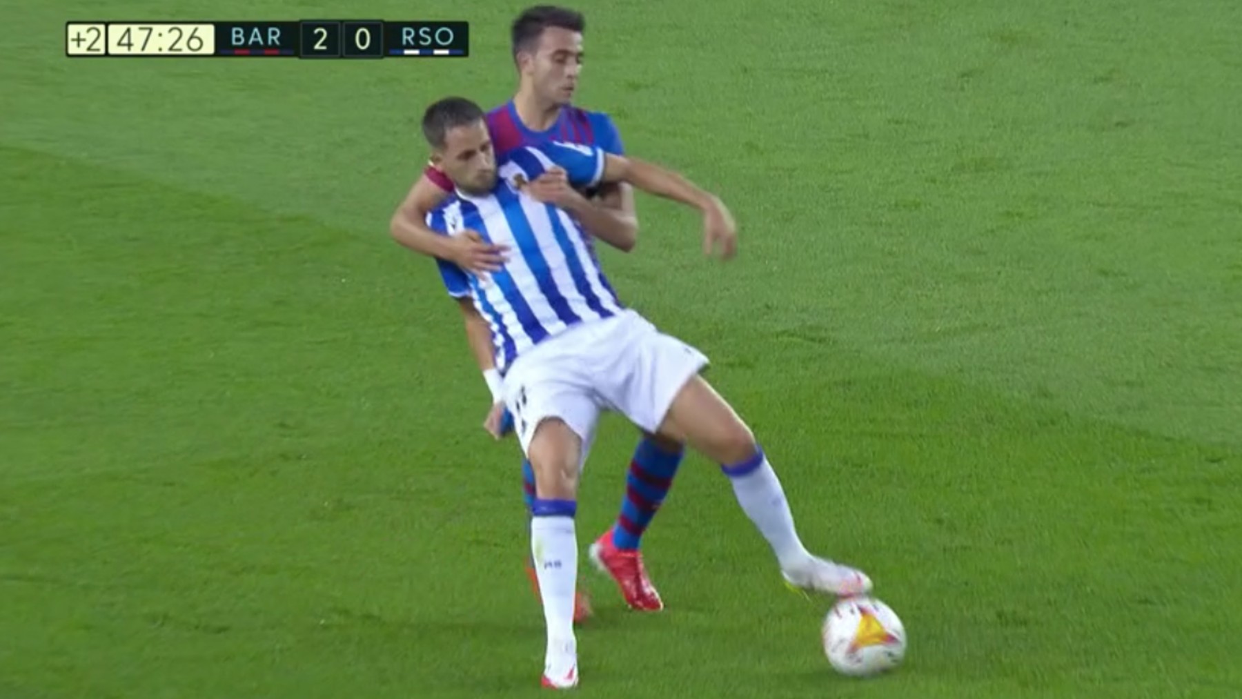 Eric García agarra a Januzaj.