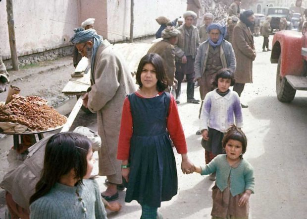 afganistan-ninos-mercado-podlich