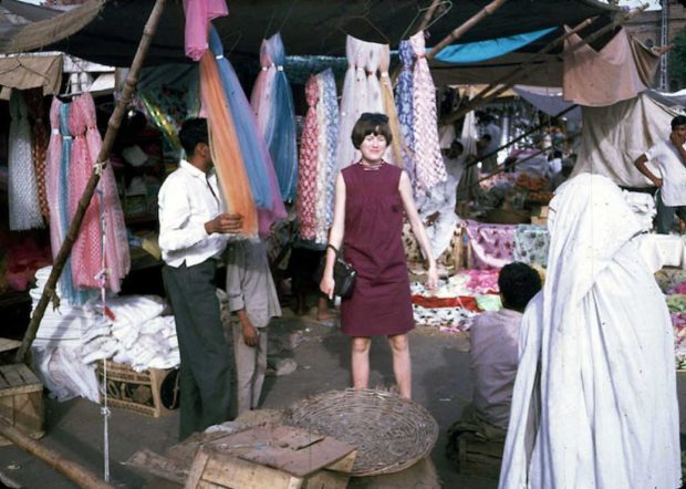 afganistan-talibanes-mujer-mercado-podlich