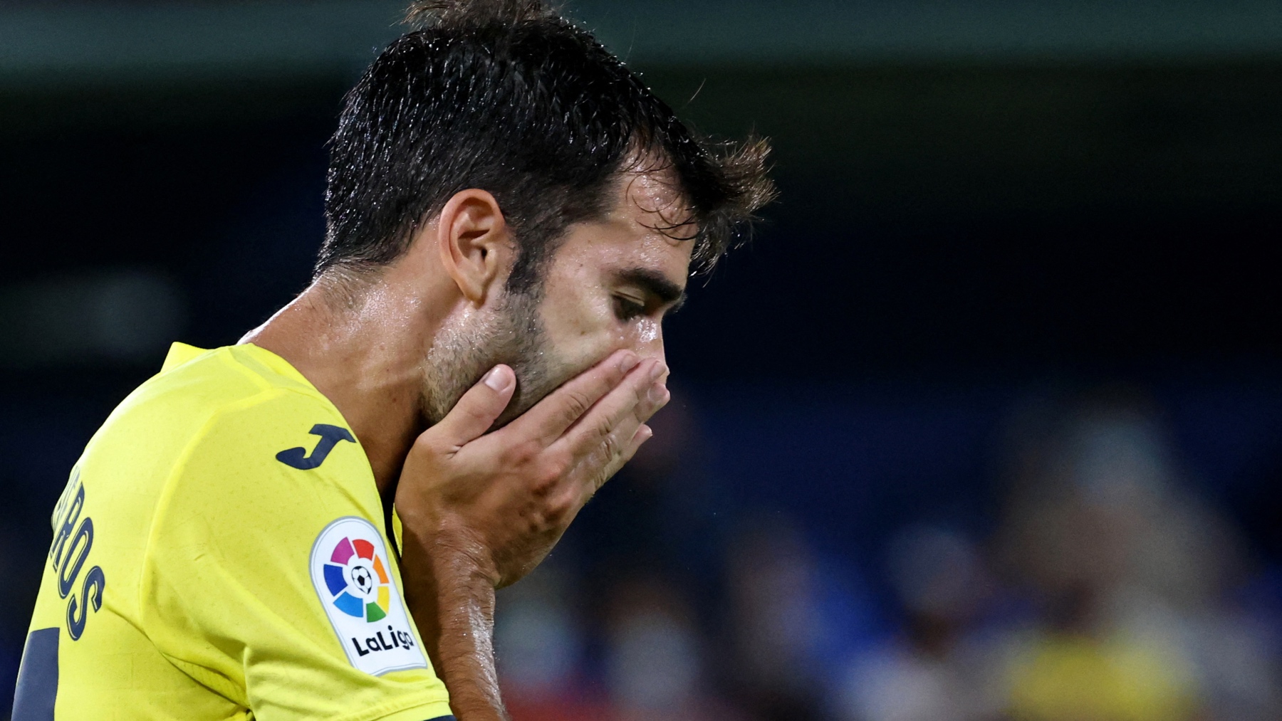 Trigueros tras fallar una ocasión de gol en el Villarreal – Granada. (AFP)