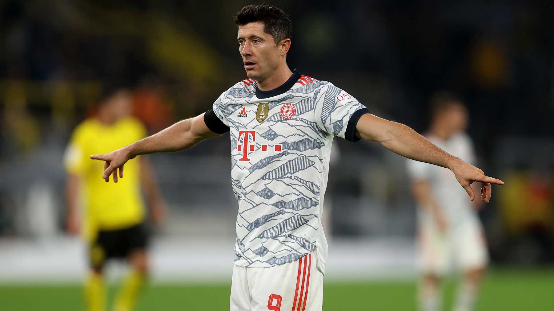 Robert Lewandowski, durante el partido de la Supercopa entre Bayern y Borussia Dortmund (Getty)