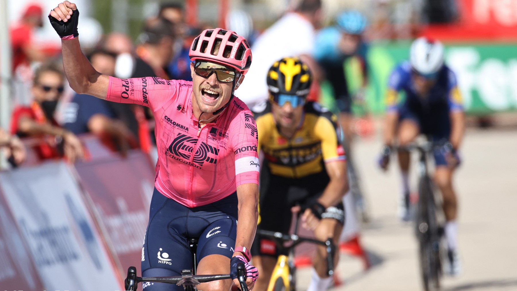Magnus Cort Nielsen celebra su victoria en la etapa 6 de La Vuelta. (AFP)