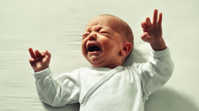 calmar bebé cuando llora