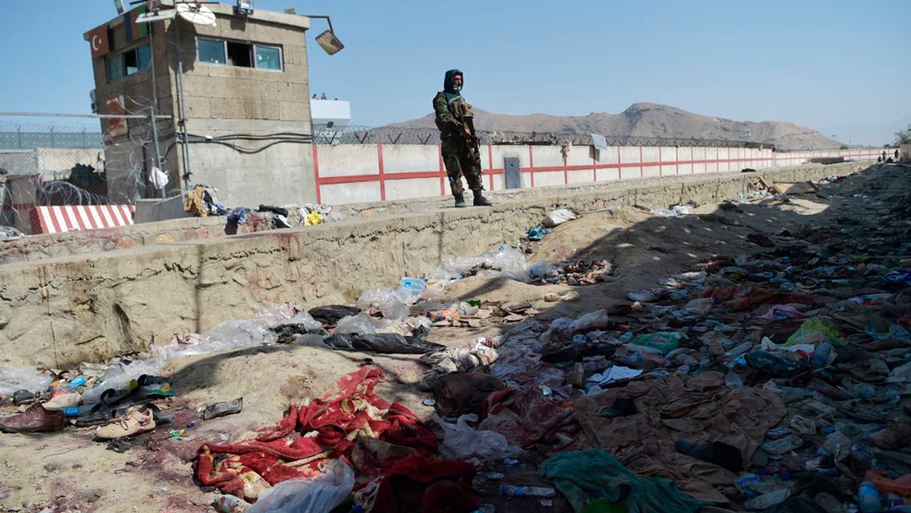 Imagen de archivo de un atentado en el aeropuerto de Kabul