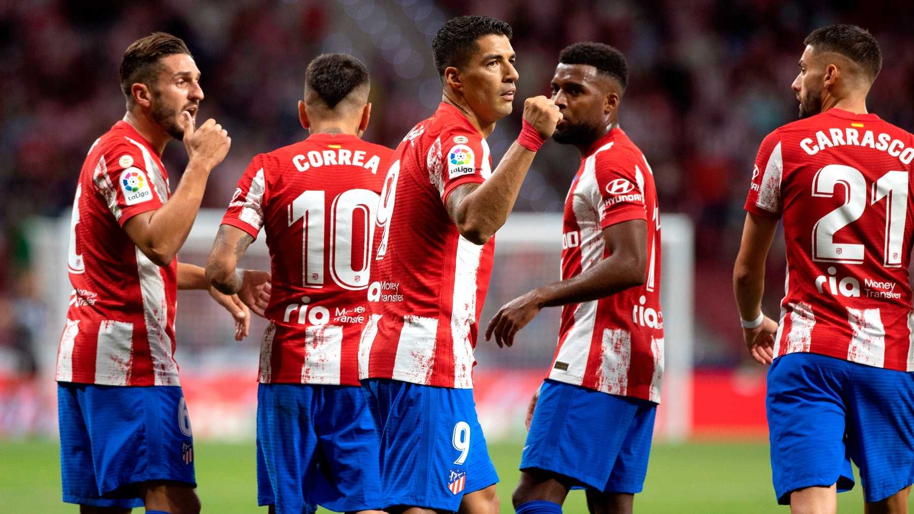 Suárez celebra el 1-1 en el Atlético-Villarreal. (AFP)