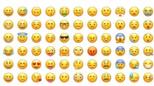 Emojis WhatsApp: qué quiere decir el de la cara rodeada de corazones