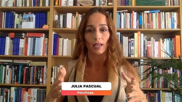 Julia Pascual, exterapeuta de Adara Molinero