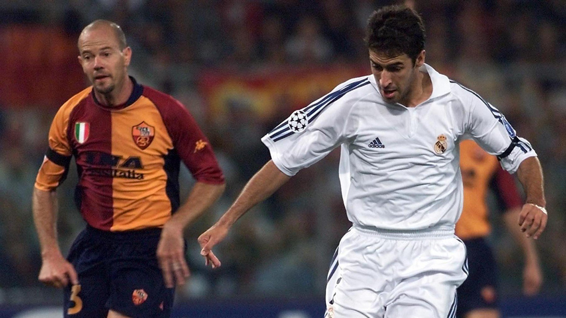 Una imagen del Roma – Real Madrid del 11 de septiembre de 2001. (AFP)