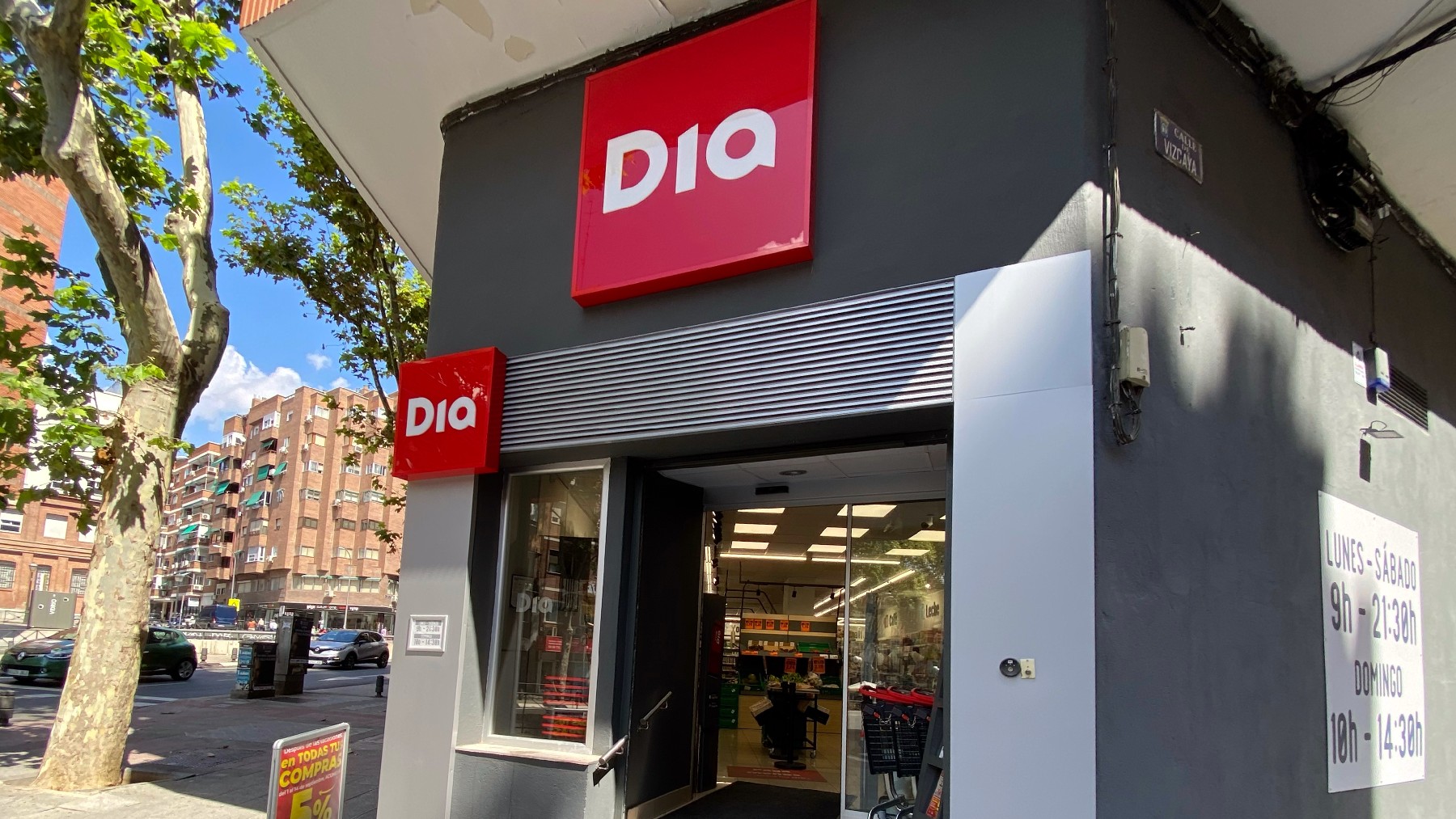 DIA.