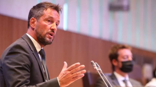 El líder socialista de Andorra pronuncia un discurso copiando varios párrafos de uno de Errejón