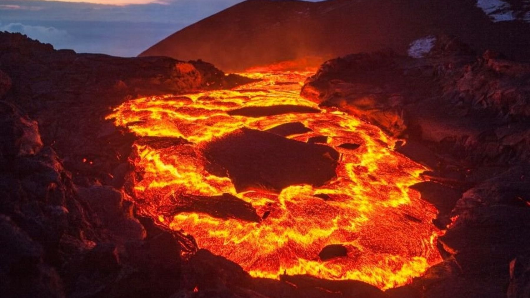 En qué se diferencia el magma de un volcán como el de La Palma de la lava