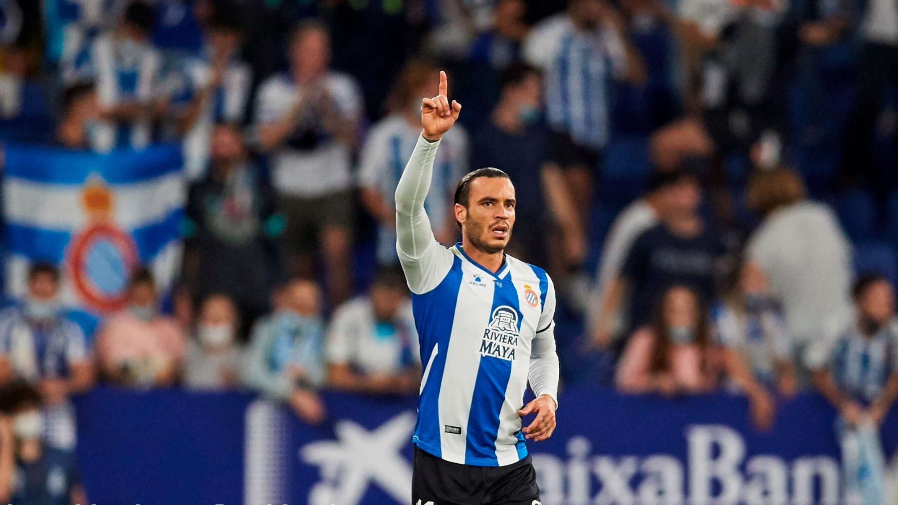 Raúl de Tomás celebra su gol contra el Alavés. (EFE)