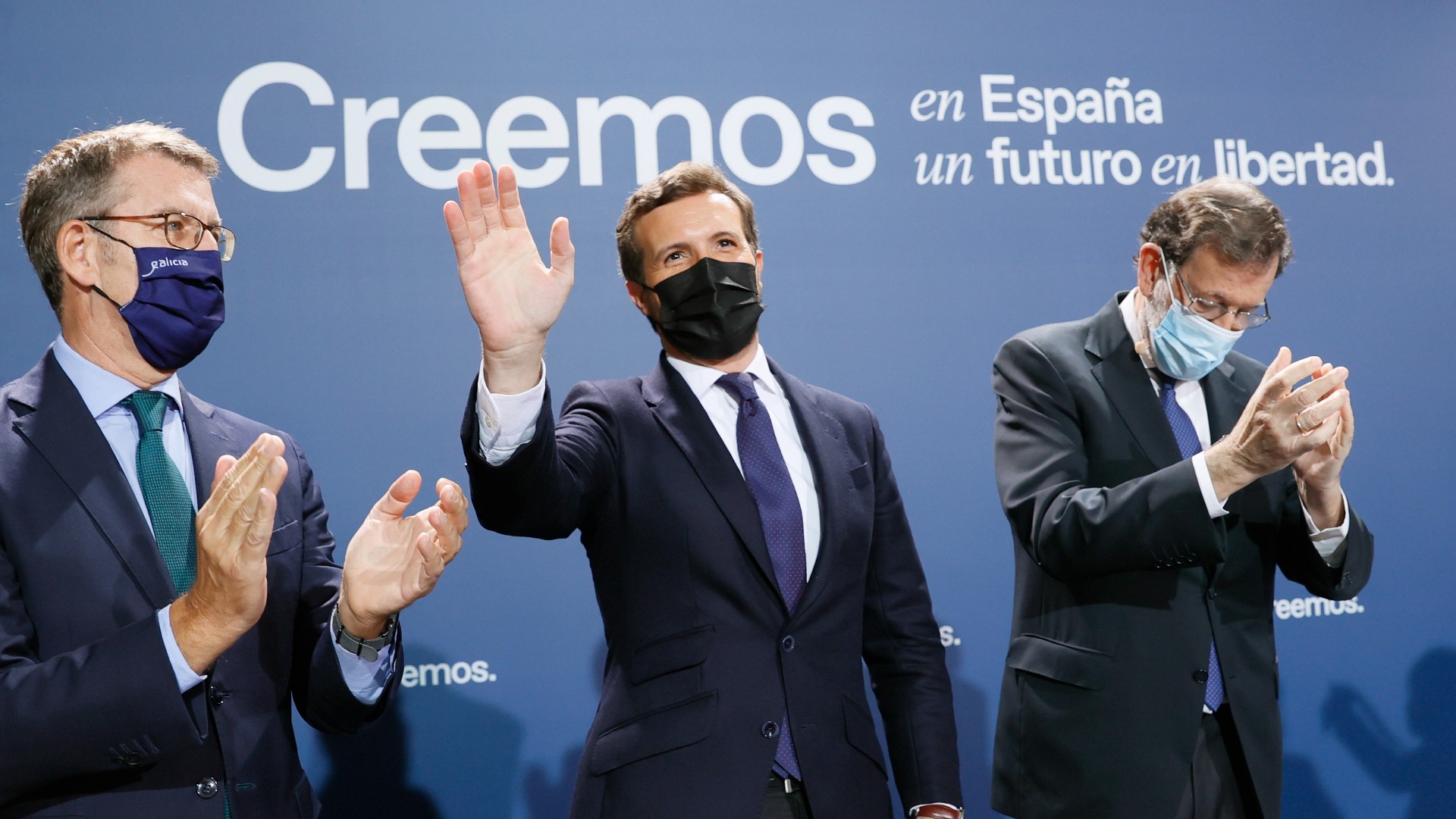 Feijóo, Casado y Rajoy en la Convención Nacional del PP.