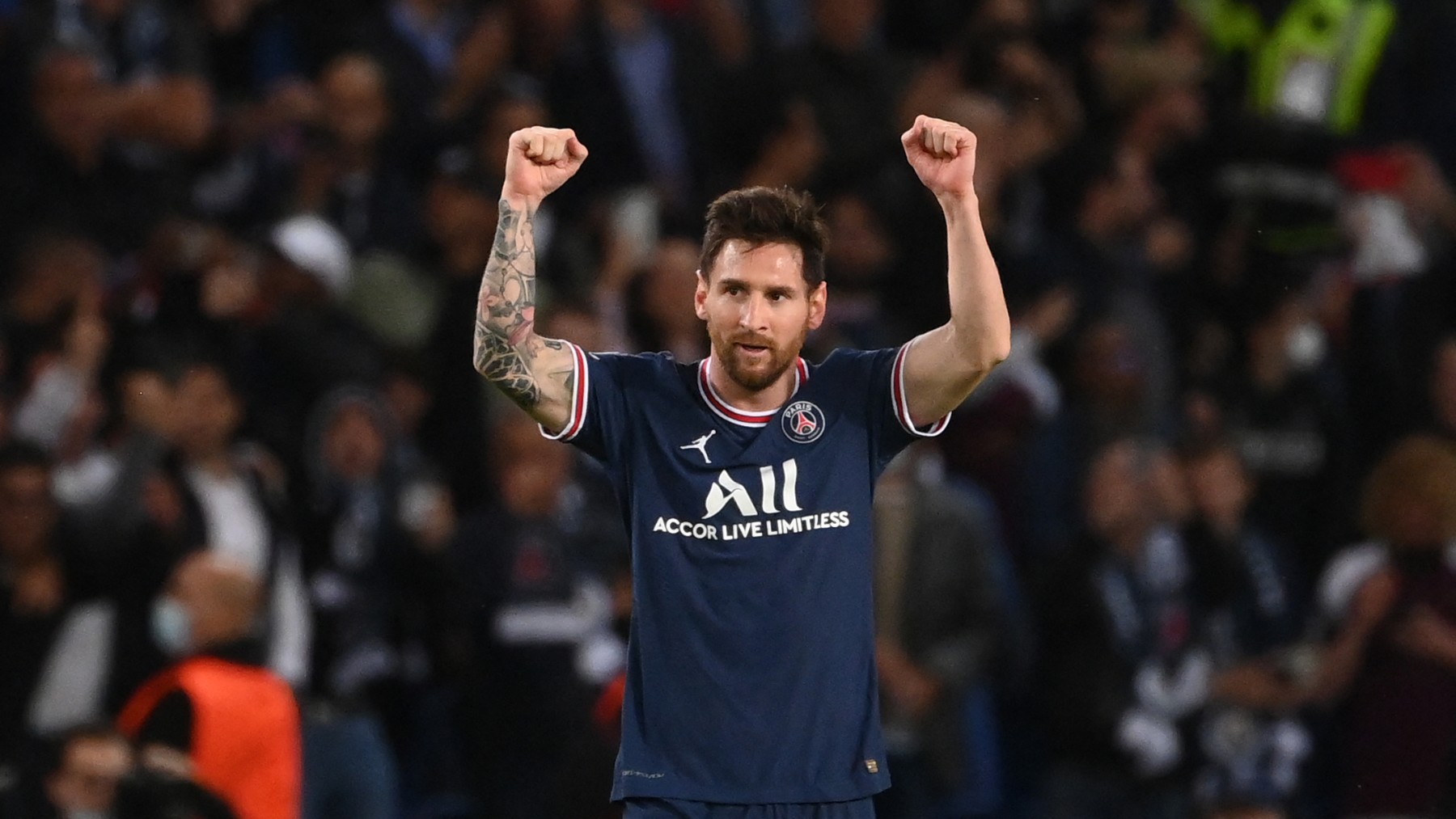 Messi celebra su gol ante el Manchester City. (AFP)