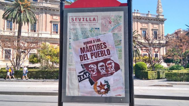 El comunismo luce en la Sevilla de Espadas: cartel en favor del FRAP, que asesinó a 5 policías