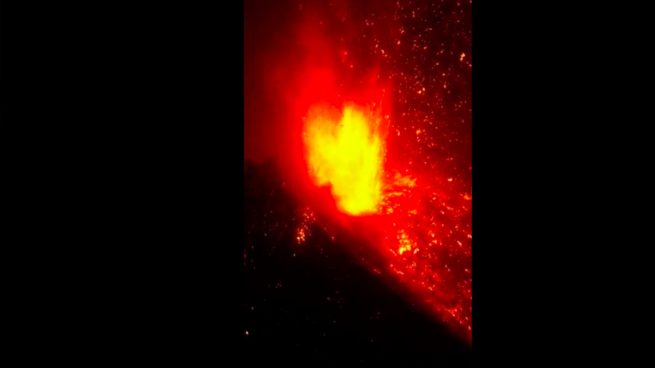 Las espectaculares imágenes del volcán de La Palma desde dentro a vista de dron
