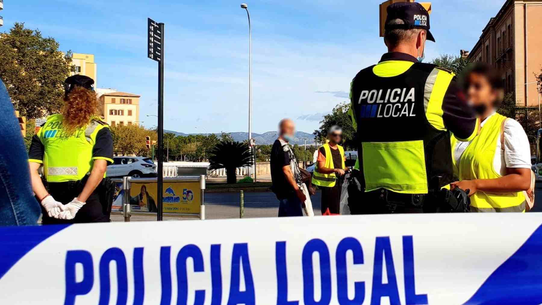 Control policial de patinetes eléctricos en Palma.