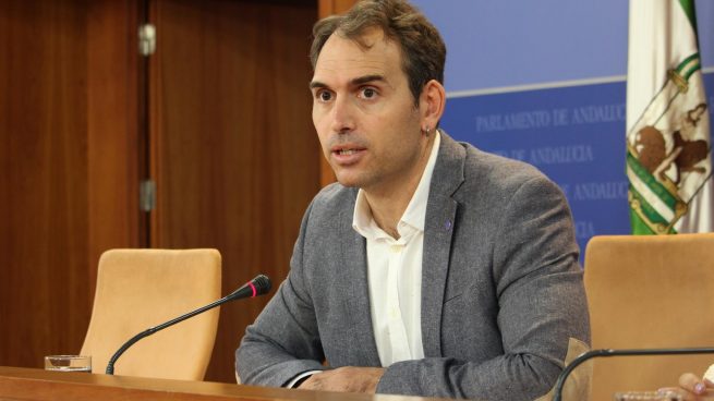 El líder andaluz de IU tacha al Supremo de «vergonzoso» y «ridículo» por la condena a Alberto Rodríguez