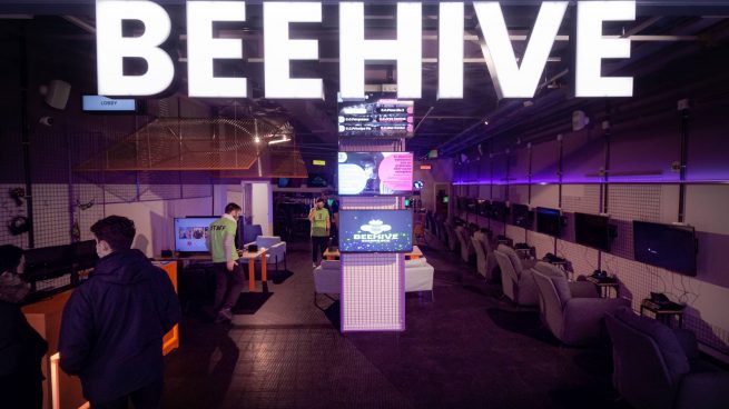 Beehive reinventa el mundo del gaming con más de 400 metros cuadrados listos para jugar en el centro de Madrid