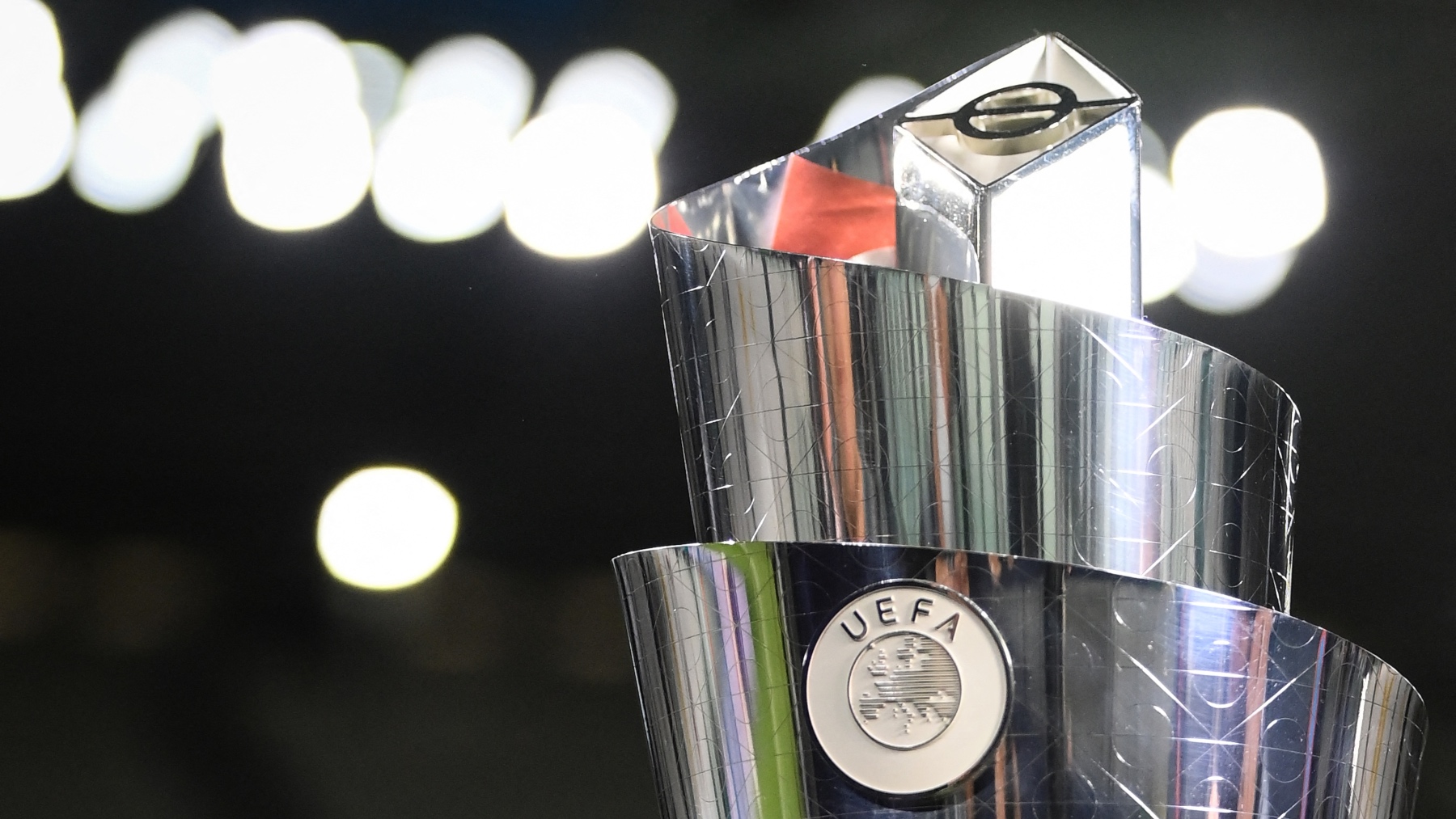 El trofeo de la Liga de las Naciones de la UEFA. (AFP)