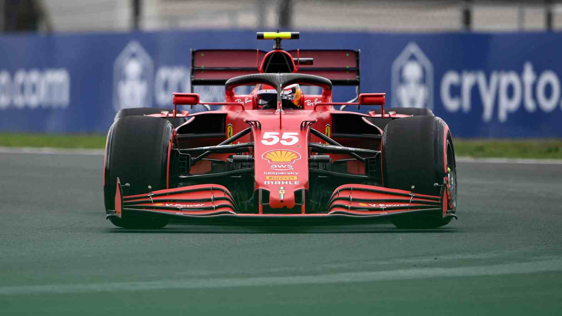 Carlos Sainz durante la sesión de clasificación del Gran Premio de Turquía de Fórmula 1. (AFP)
