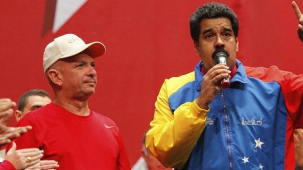 Hugo Carvajal 'El Pollo' y Nicolás Maduro.